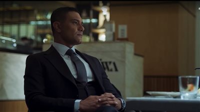 دكتورة بجامعة الأزهر توجه رسالة لـ آسر ياسين بسبب مشهد عزفه للموسيقي في المقابر بـ