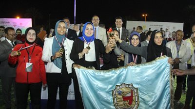 تسليم الفريق الفائز كأس بطولة دوري الجامعات تحت شعار ‪