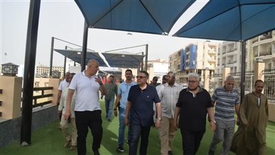  في شم النسيم.. محافظ البحر الأحمر يتفقد النادي الاجتماعي وحلقة السمك والشاطئ العام بالغردقة