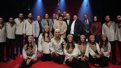 وزيرة الثقافة تشهد عرض 'بردة الامام البوصيرى' بمركز الإبداع الفني