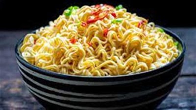  زيادة ضربات القلب وتأثر الدماغ.. خطورة الإفراط في تناول الإندومي