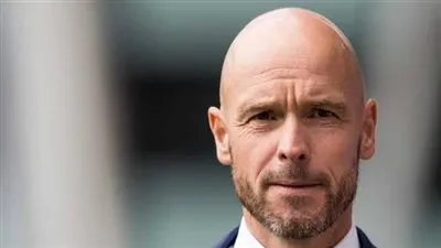 تين هاج يطالب مانشستر يونايتد بضم نجم برشلونة