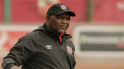 موسيماني يستقر على تشكيل الأهلي أمام وفاق سطيف في ذهاب نصف نهائي دوري أبطال إفريقيا