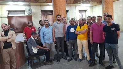 العاملون باتحاد العمال يطالبون بصرف مرتب أبريل ومنحة العيد