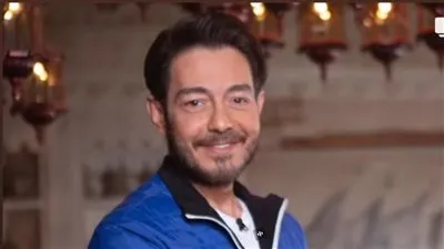 مي عز الدين تحتفل بعيد ميلاد أحمد زاهر