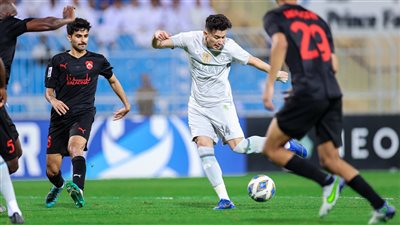 الهلال يحافظ على الصدارة رغم الخسارة أمام الريان في دوري أبطال آسيا