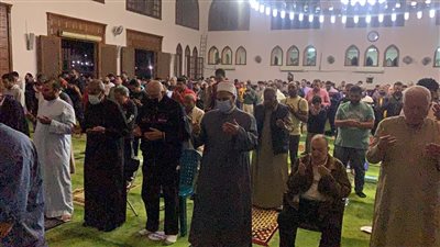 وكيل أوقاف بورسعيد يشارك المُصلين صلاة التجهد بمسجد الشاطئ