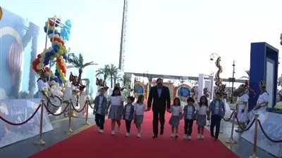 عاجل.. السيسي يحتفل بعيد الفطر 2022 مع أسر الشهداء