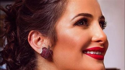 شام الذهبي تطل بـ لوك جديد وتُطلق مرحلة مشرقة في حياتها المهنية