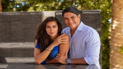 أول رد فعل من أحمد أبو عشيمة على انفصاله من ياسمين صبري