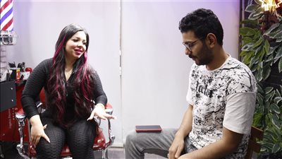 أول مصففة شعر للرجال: 