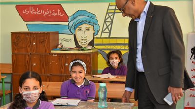 وكيل تعليم بورسعيد يتابع سير امتحانات نهاية العام الدراسي بالمدارس 