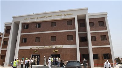 محافظ قنا: انتهاء تنفيذ مجمعي الخدمات الحكومية والزراعية بقريتي العسيرات والكوم الأحمر