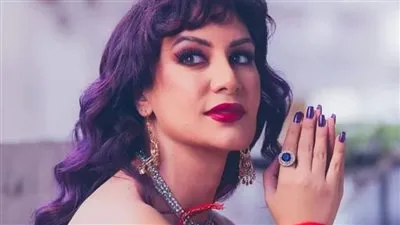 إيمي سلطان تحيي حفل ملكي في البحرين بفستان مرصع بالألماس