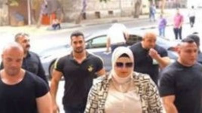 التحقيق مع مُدرسة الأحياء وزوجها و4 بودي جاردات لتنظيم عرض مسرحي