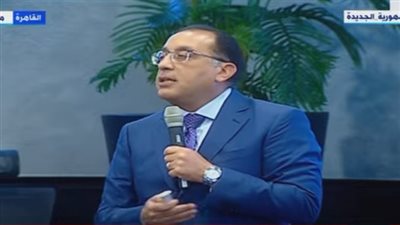 مصطفى مدبولي: لولا شبكة الطرق الجديدة لتحولت شوارع مصر إلى جراج