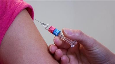 بعد واقعة مارينا صلاح.. طبيب يوضح كيف نتعامل مع حالات حساسية الصبغة 