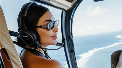 أحدث ظهور لياسمين صبري من الطائرة