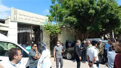 تشييع جثمان الفنان سمير صبري إلى مثواه الأخير بالإسكندرية