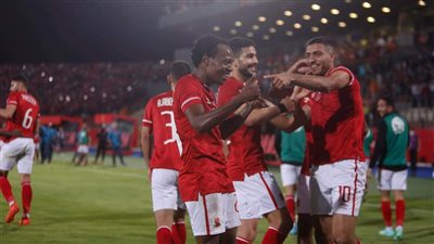 الأهلي يدرس بيع مهاجم الفريق نهائيًا بعد موافقة موسيماني