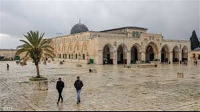 قناة عبرية: محكمة إسرائيلية تسمح للمستوطنين بترديد الصلوات والاستلقاء أرضا أثناء اقتحام الأقصى