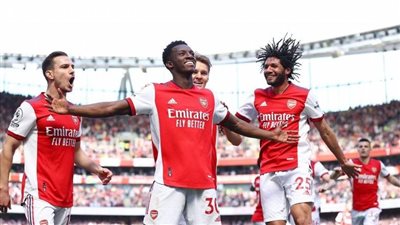 ليون يسعى لخطف نجم آرسنال في صفقة انتقال حر