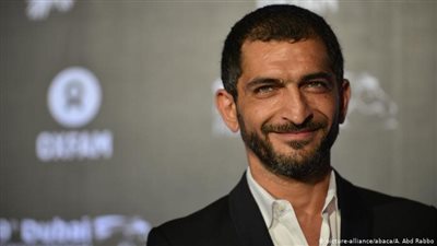 مصطفى بكري: عمرو واكد شارك ممثلة إسرائلية في عمل فني وسب نساء مصر 