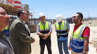 رئيس جامعة المنصورة الجديدة يتفقد الأعمال الإنشائية بالجامعة (صور) 