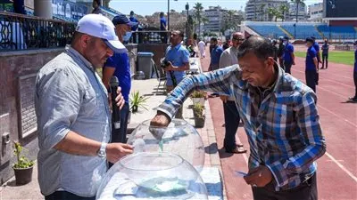 إجراء القرعة العلنية لـ 400 من الباعة الجائلين لتخصيص محلات لهم بالسوق الحضاري 