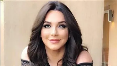 سلاف فواخرجي تكشف سبب انفصالها عن المخرج وائل رمضان