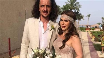 الصور الأولى من حفل زفاف دنيا عبد العزيز