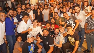 هكذا احتفل تامر حسني بانتهاء تصوير فيلم 