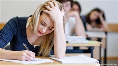 خبيرة تغذية لـ الطلاب: ابتعدوا عن هذه الأطعمة في فترة الامتحانات (فيديو)