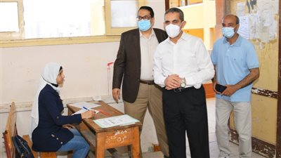 محافظ الغربية يتفقد امتحانات الدبلومات الفنية بطنطا (صور)