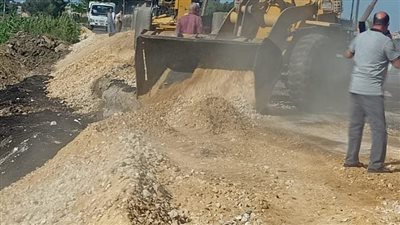 إصلاح وصيانة هبوط ارضي بجسر طريق ميت فارس بمركز بني عبيد