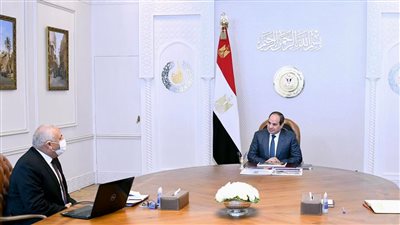 عاجل.. السيسي يجتمع مع محافظ الوادي الجديد