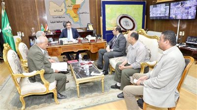 محافظ المنوفية يعقد إجتماعا عاجلا ويقرر تشكيل لجان مختصة لحصر مساحات القمح