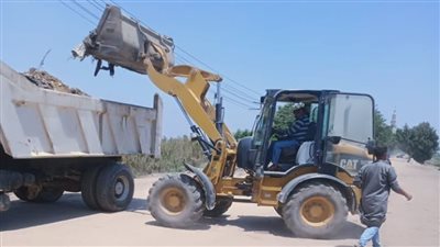 محافظ المنوفية يتابع جهود الوحدات المحلية فى رفع تراكمات القمامة ونواتج الهدم