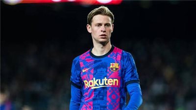  دي يونج يفاجئ برشلونة بقرار جديد صادم