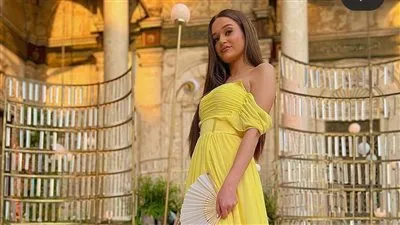 بالأصفر.. نور إيهاب تخطف الأنظار في أحدث ظهور لها