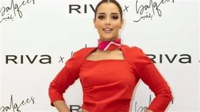 بالأحمر.. بلقيس تغازل جمهورها ومحبيها في أحدث ظهور لها