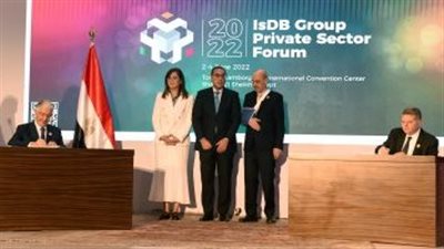 رئيس الوزراء يشهد توقيع خطاب نوايا بين قطاع الأعمال و