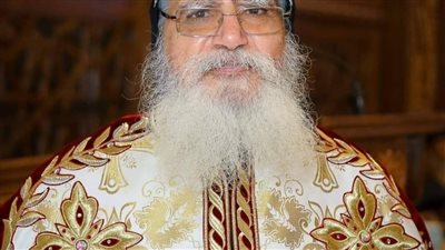 محافظ أسوان يهنئ نيافة الأنبا بيشوى بعد سيامته أسقفًا