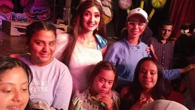 مسرح الشمس يستضيف ذوي الهمم من نادي العبور لمشاهدة مسرحية 