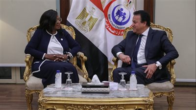 خالد عبدالغفار يوجه بتيسير إجراءات تسجيل الدواء المصري لدى دولة زامبيا