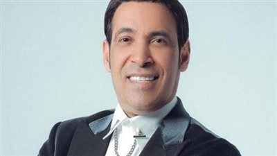 من المسجد النبوى.. محمود الليثى يدعو لـ سعد الصغير