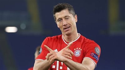 بايرن ميونخ يحسم موقفه من رحيل ليفاندوفسكي