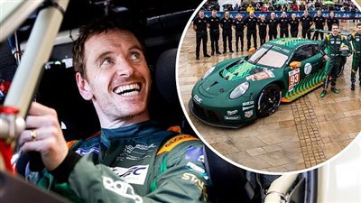 مايكل فاسبندر يخوض تجربة سباقات السيارات للمرة الأولى