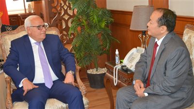 محافظ بورسعيد يستقبل سفير جمهورية فيتنام لبحث سبل التعاون