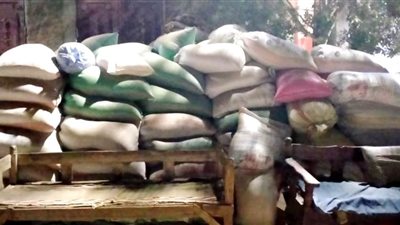 ضبط 229 طن أقماح قبل بيعها في السوق السوداء بسوهاج